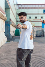 Camiseta Still Learning How To Flex | HU.